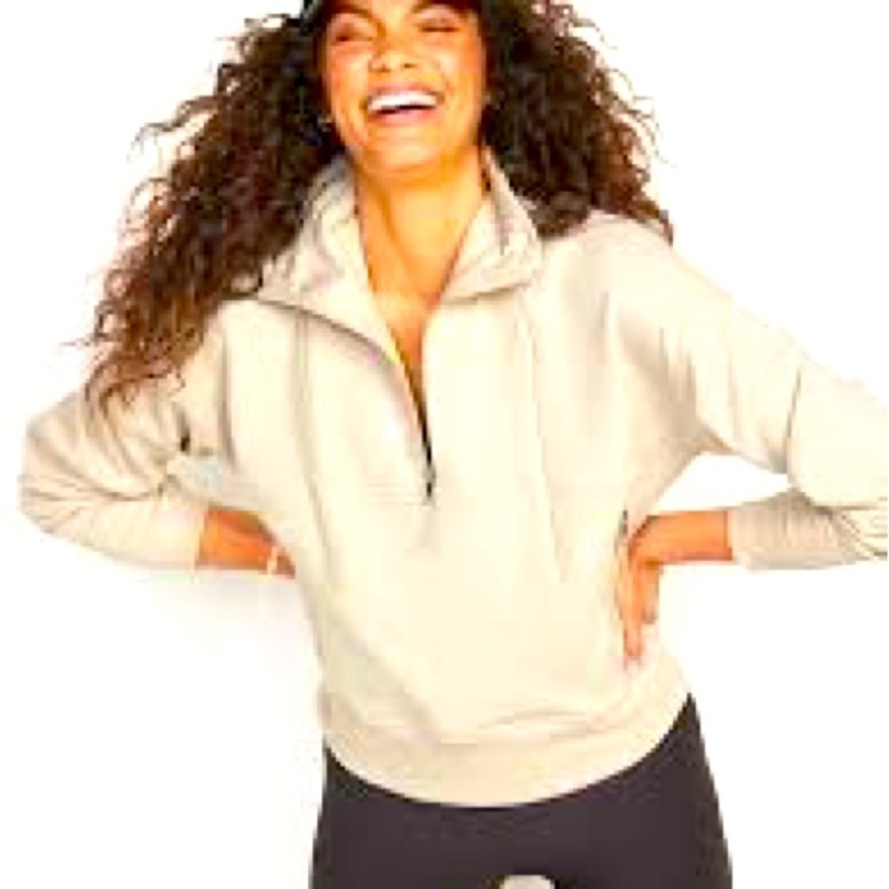 Old Navy Active Dynamic Fleece Breathable crop top sweatshirt size medium, cream